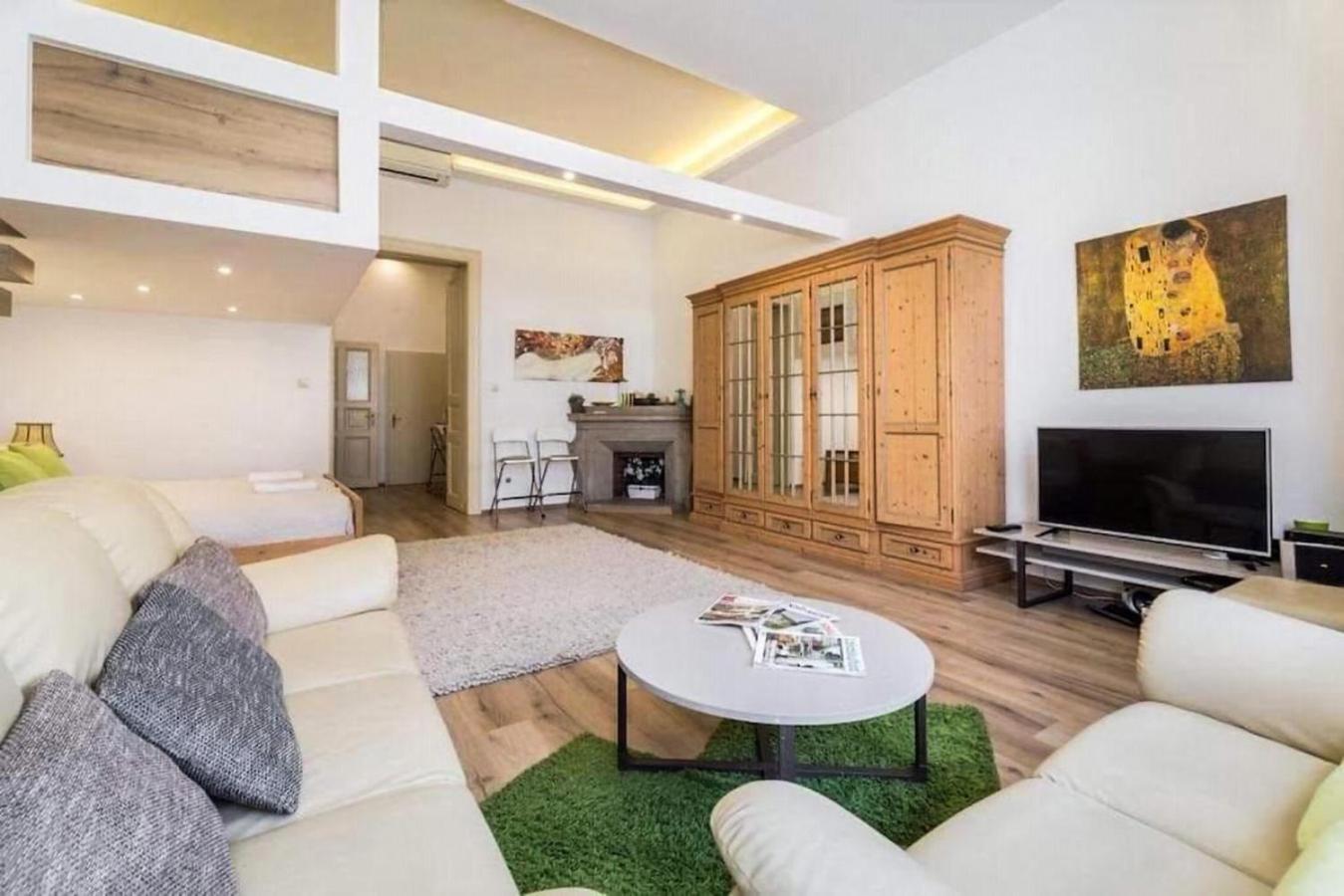 Spacious In The Apartamento Budapest
